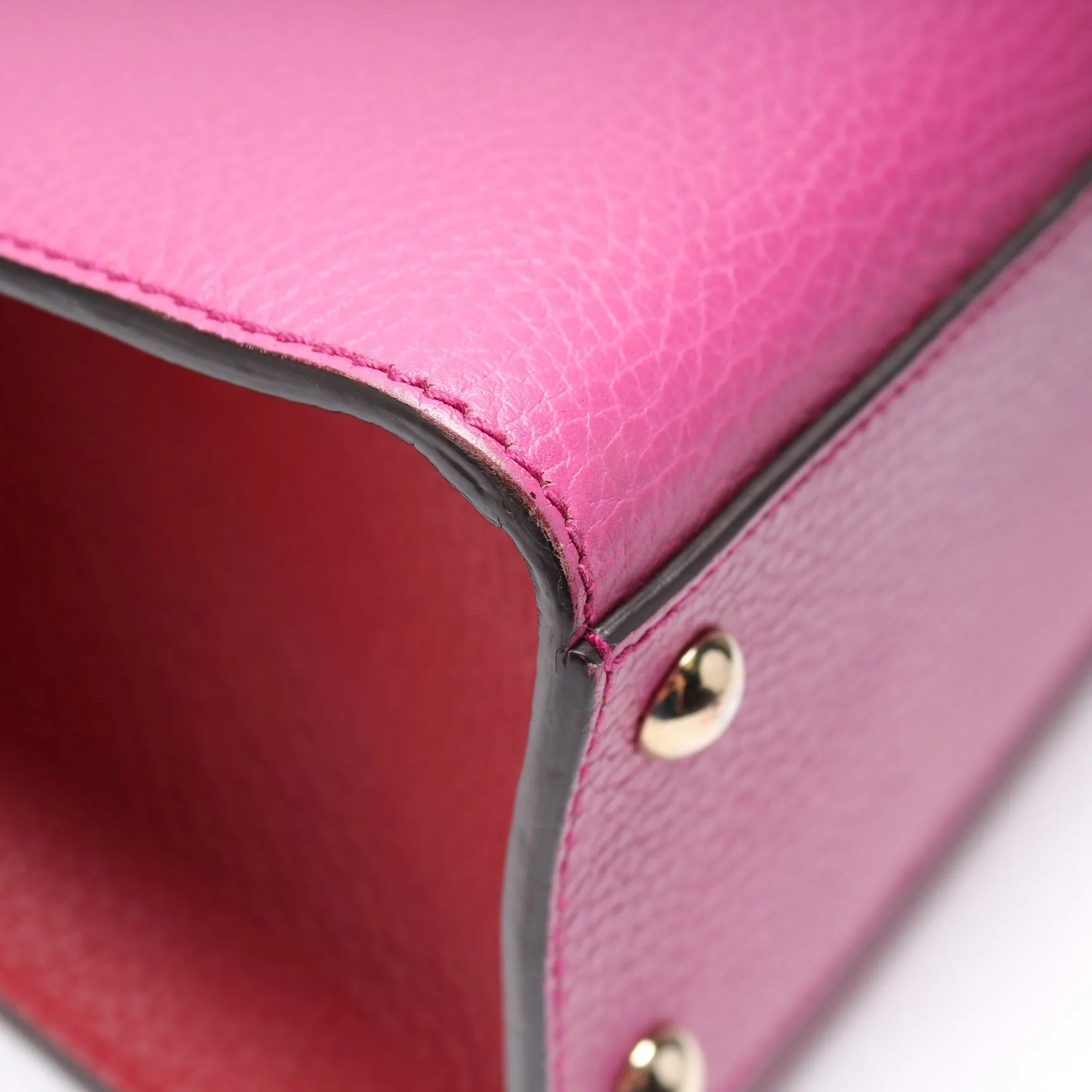 431571 Soho Top Handle Medium