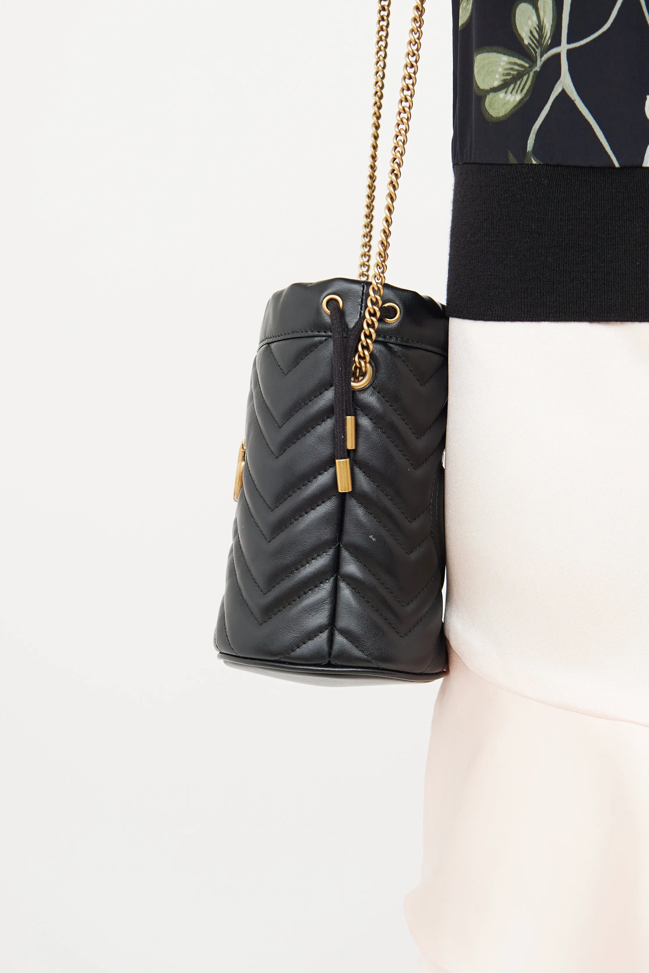 Black GG Marmont Chain Bucket Bag